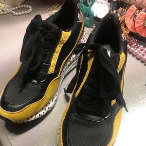 Steve Madden Sneakers